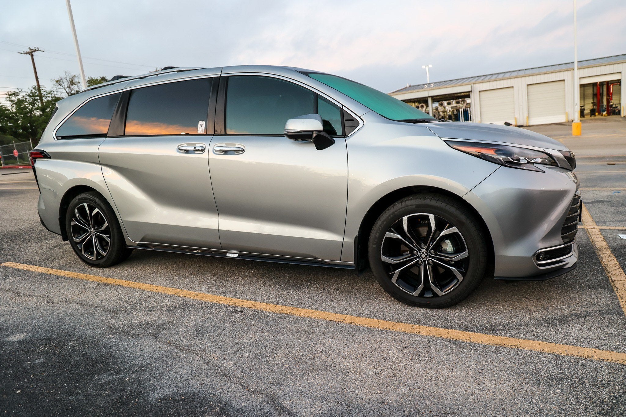 2025 Toyota Sienna Platinum