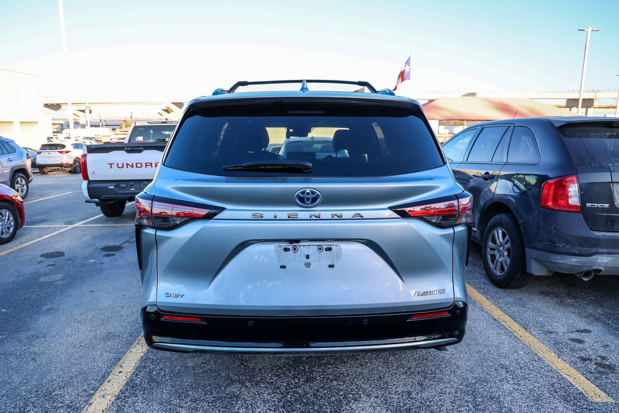 2025 Toyota SIENNA PLATINUM Platinum
