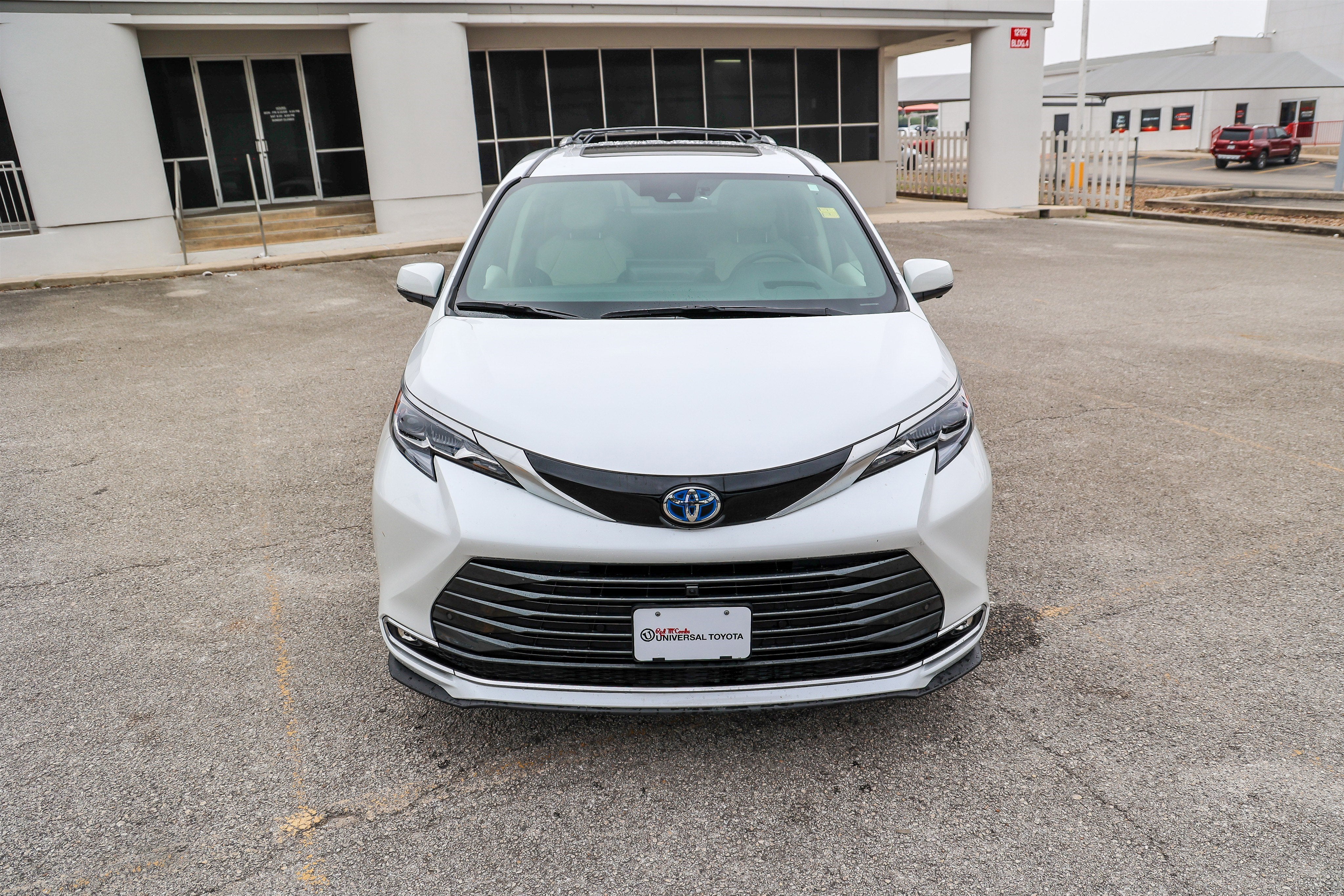 2025 Toyota SIENNA PLATINUM Platinum