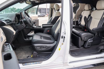 2025 Toyota SIENNA PLATINUM Platinum