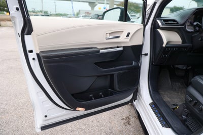 2025 Toyota SIENNA PLATINUM Platinum