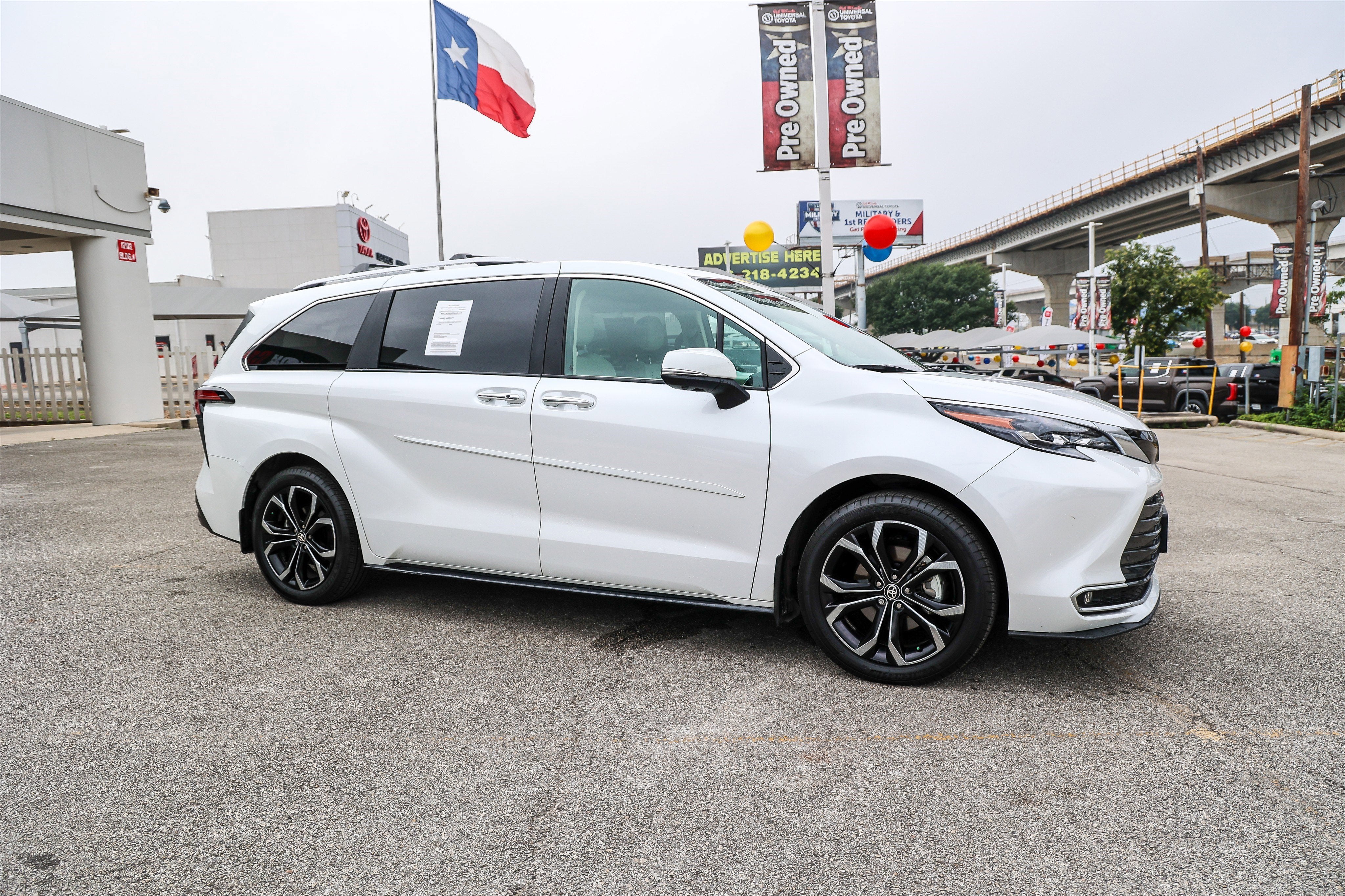 2025 Toyota SIENNA PLATINUM Platinum