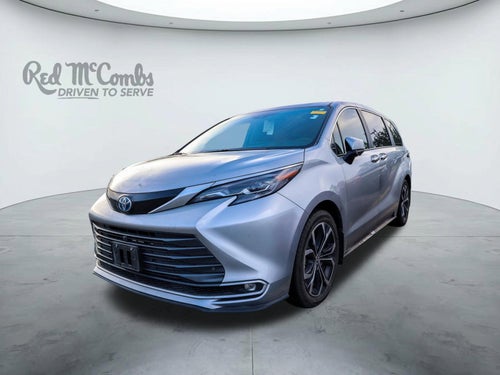 2025 Toyota Sienna Platinum
