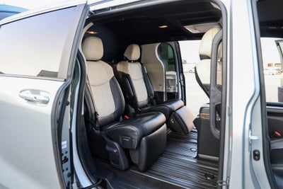 2025 Toyota Sienna Platinum