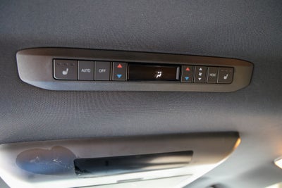 2025 Toyota Sienna Platinum