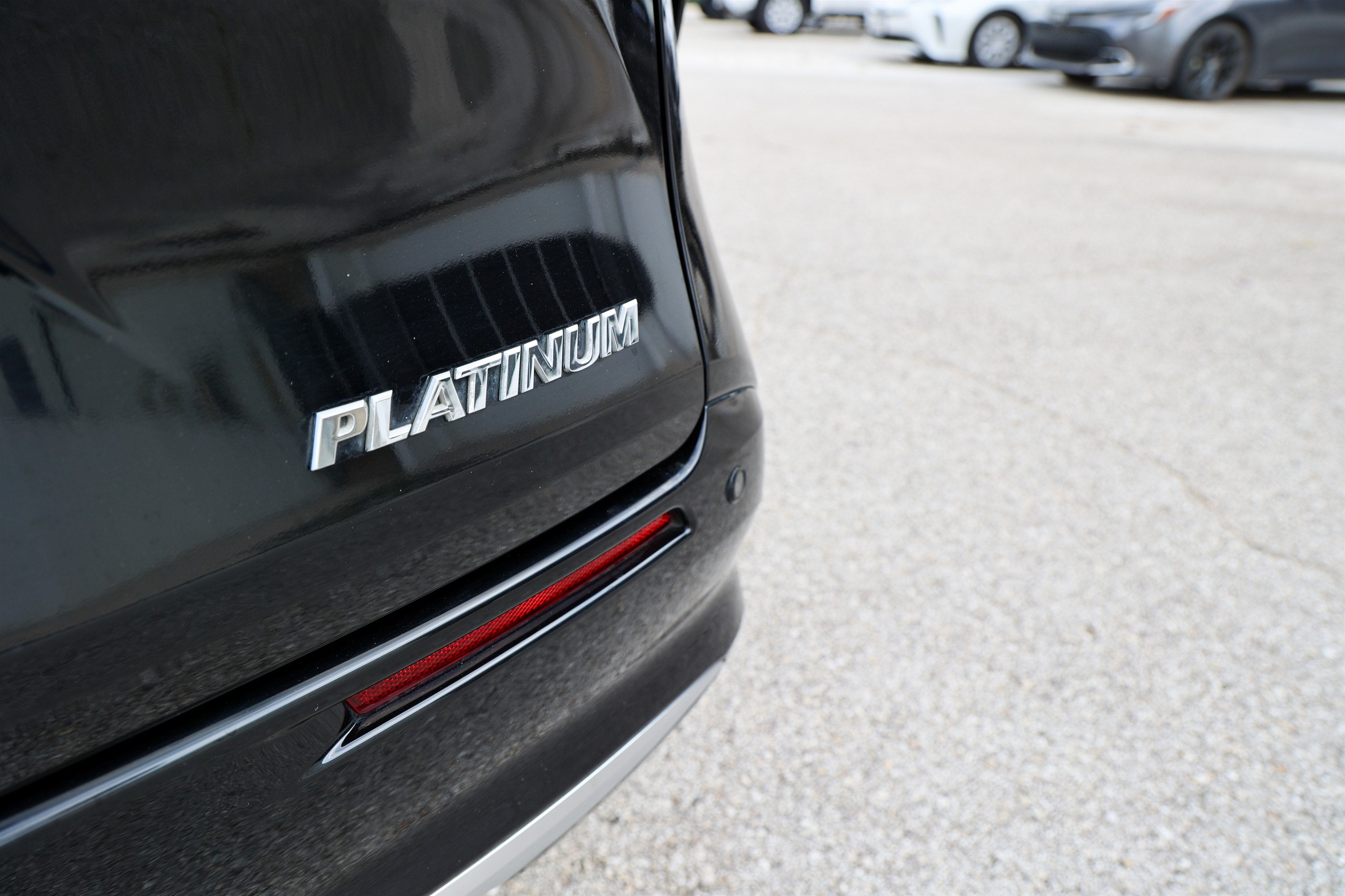 2025 Toyota Sienna Platinum