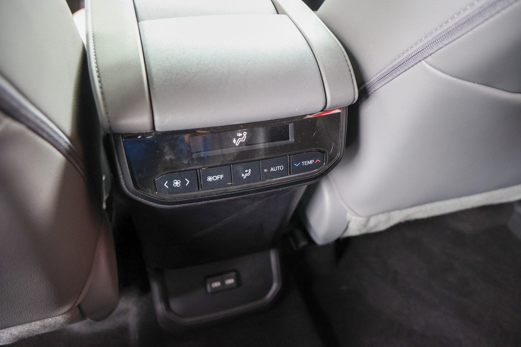 2023 Toyota Highlander Hybrid Hybrid XLE