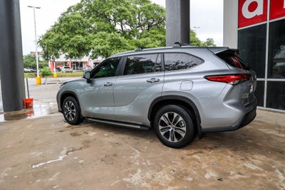 2023 Toyota Highlander Hybrid Hybrid XLE