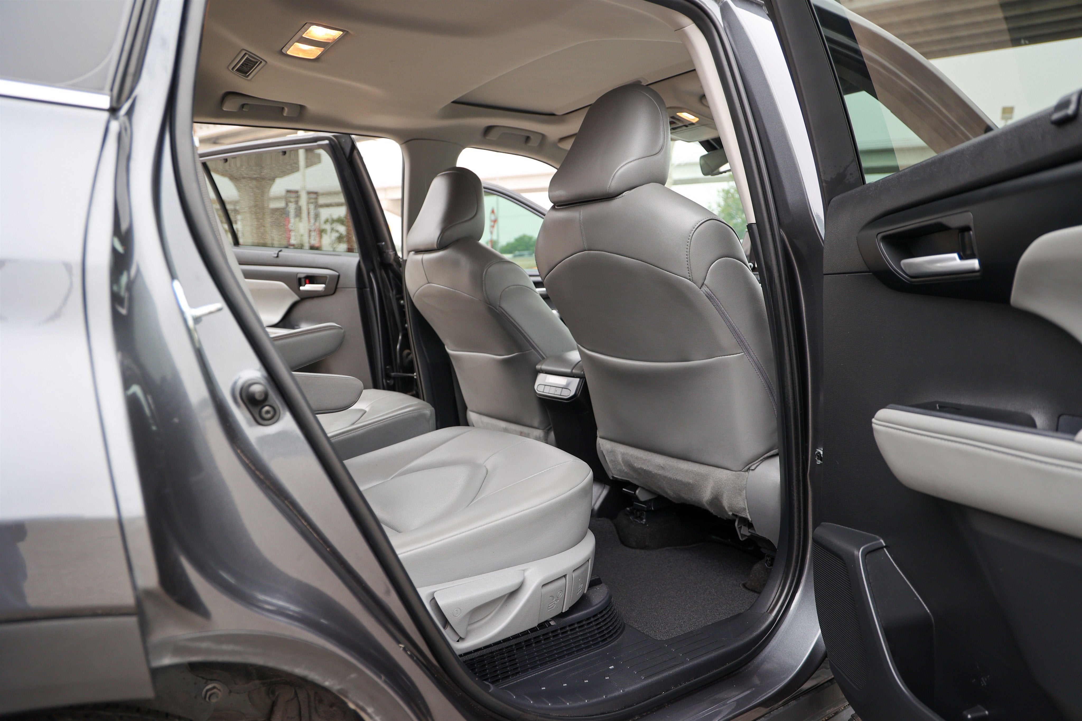 2025 Toyota HIGHLANDER HEV Hybrid XLE