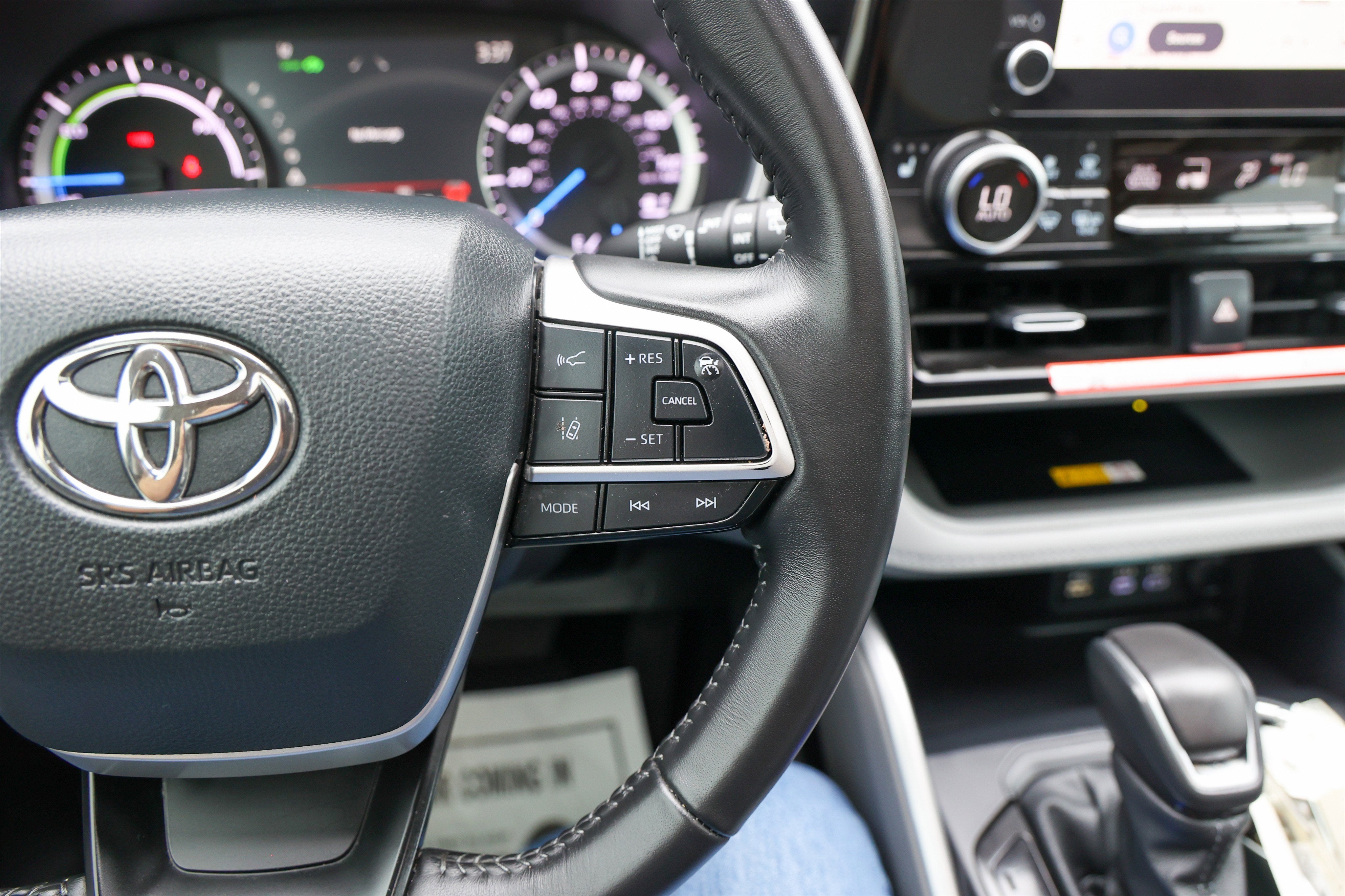 2025 Toyota HIGHLANDER HEV Hybrid XLE