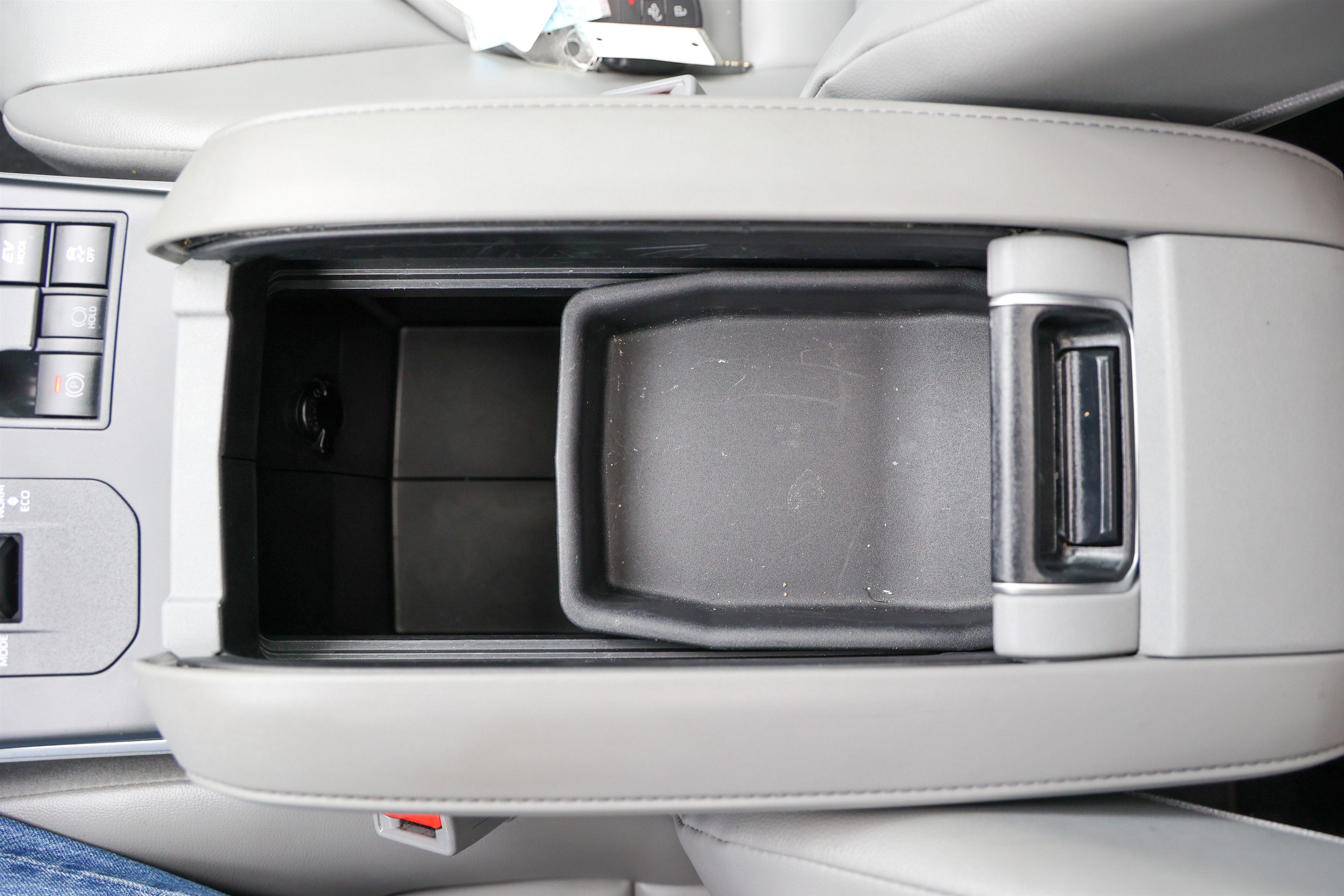 2025 Toyota HIGHLANDER HEV Hybrid XLE