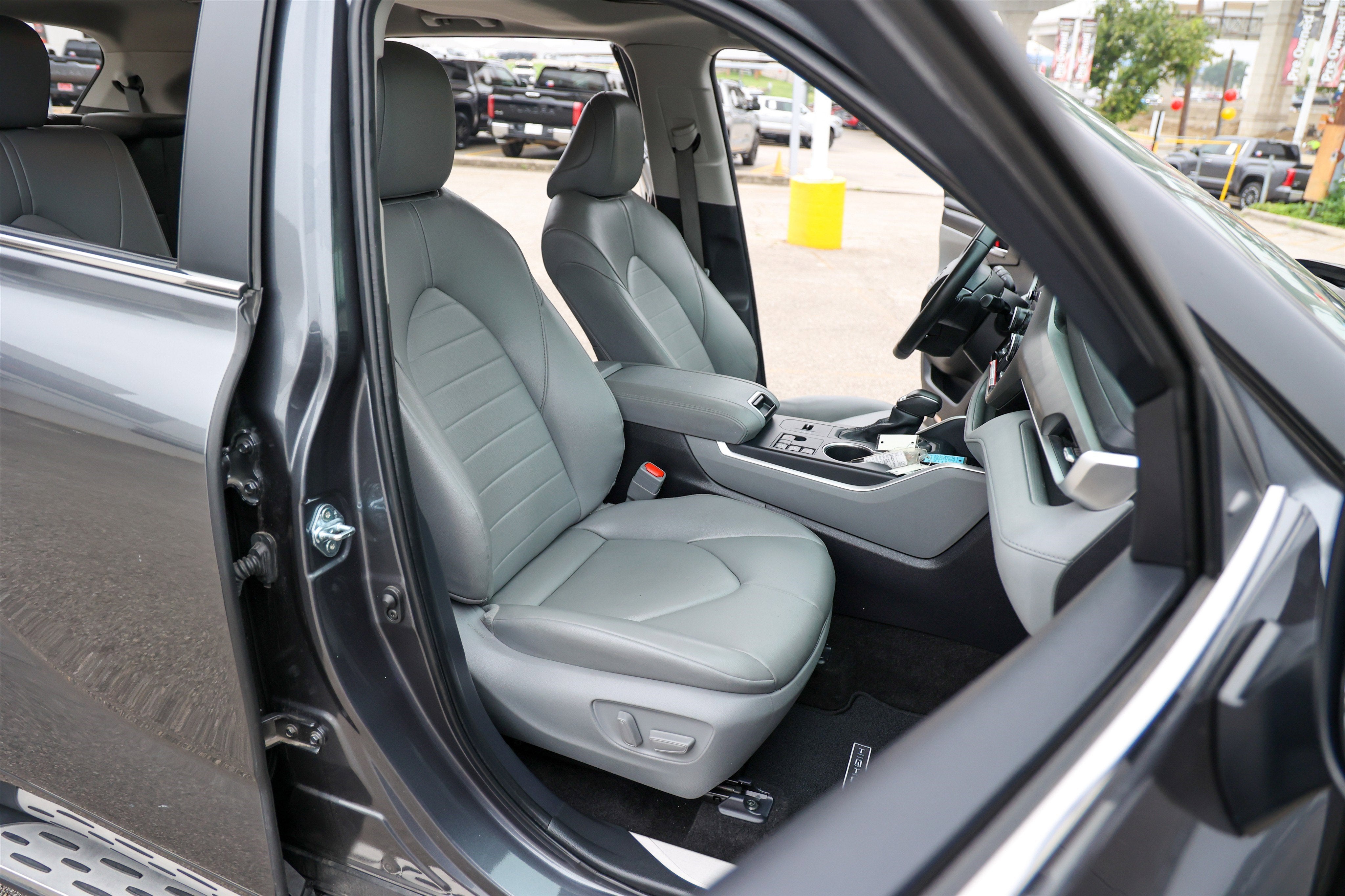 2025 Toyota HIGHLANDER HEV Hybrid XLE