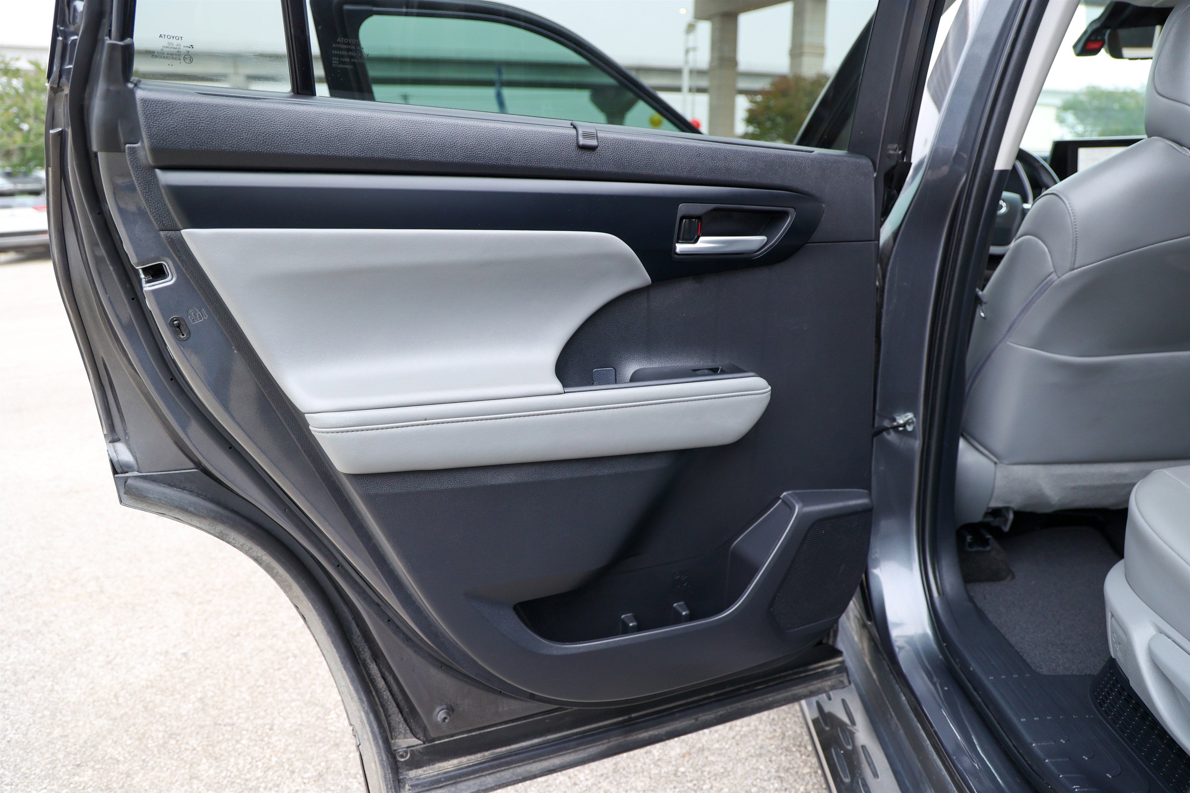 2025 Toyota HIGHLANDER HEV Hybrid XLE