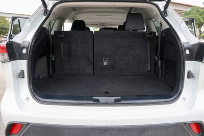 2024 Toyota HIGHLANDER LE
