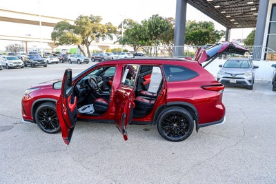 2023 Toyota Highlander XSE