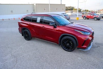 2023 Toyota Highlander XSE