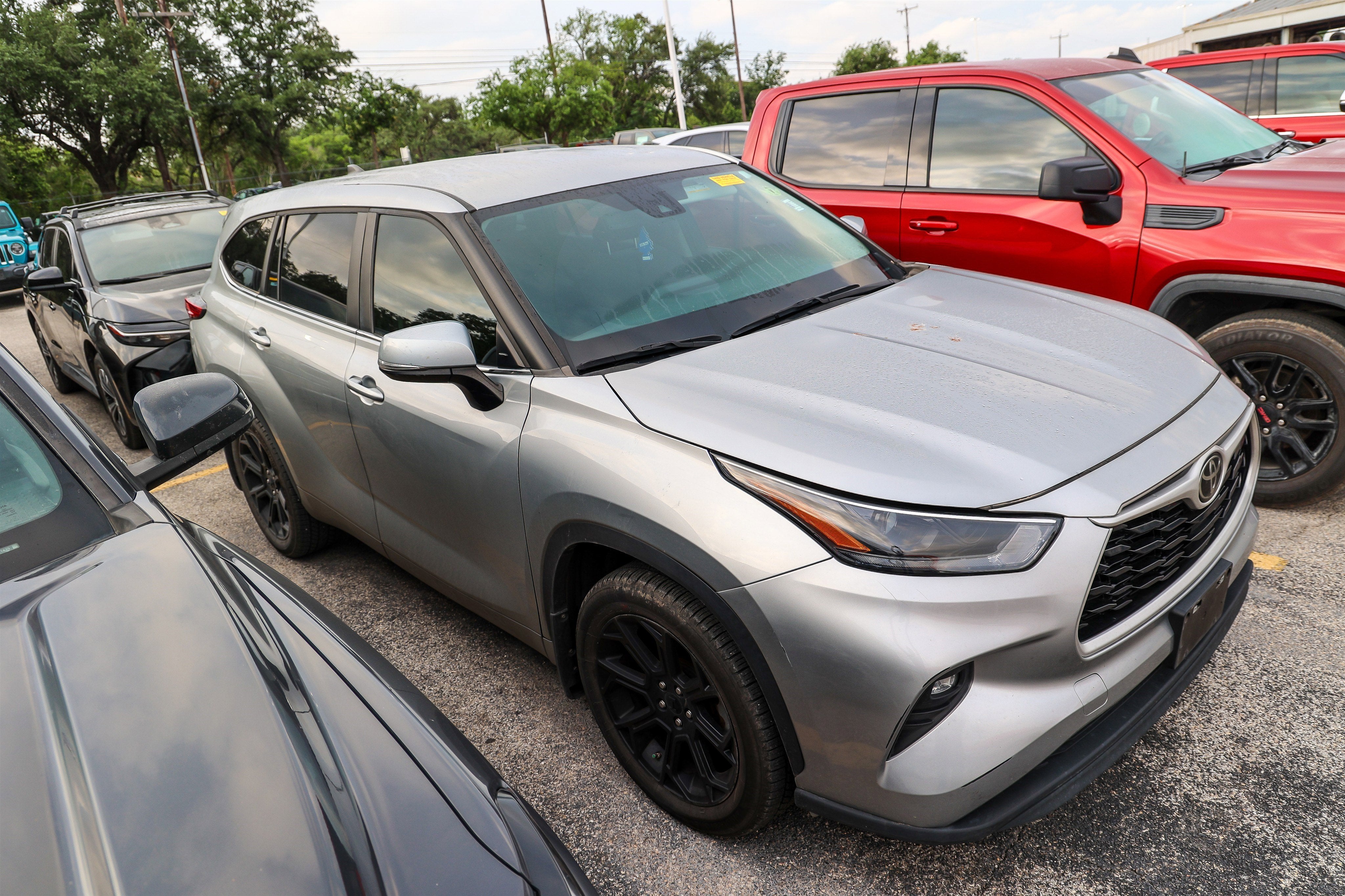 2023 Toyota Highlander LE