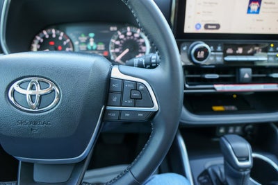 2026 Toyota Highlander XLE