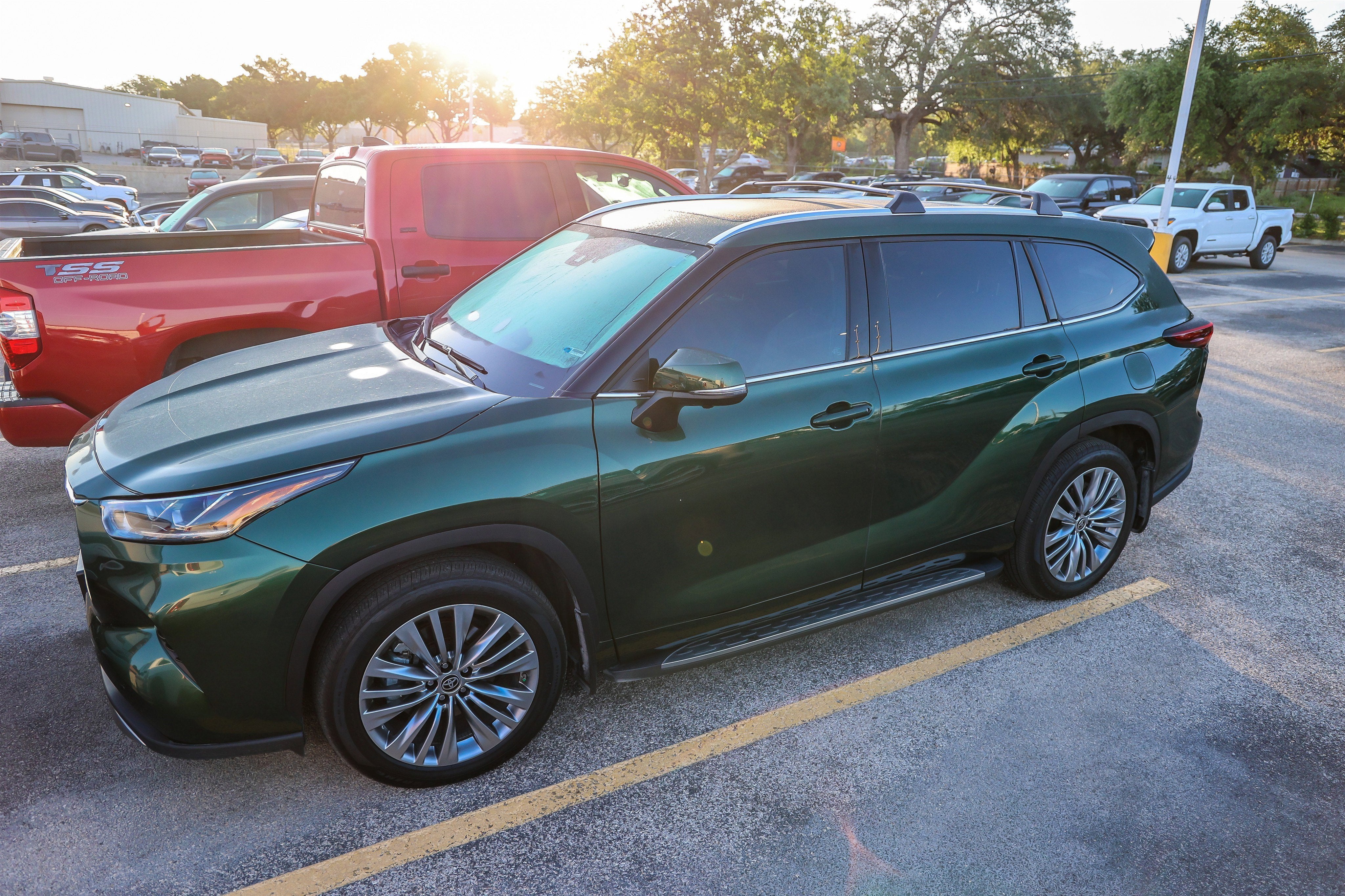 2025 Toyota HIGHLANDER Platinum