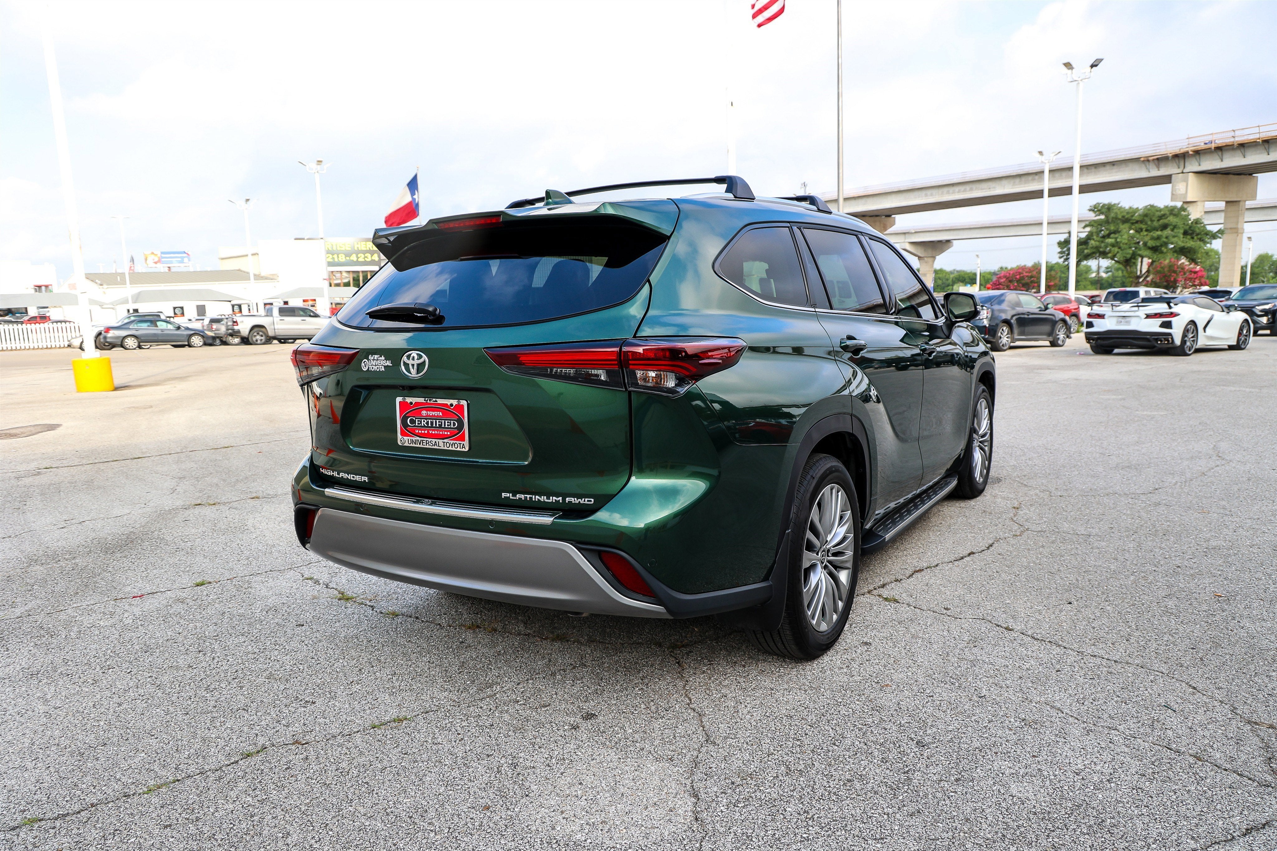 2025 Toyota HIGHLANDER Platinum
