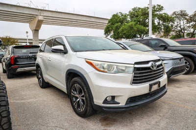 2016 Toyota HIGHLANDER XLE