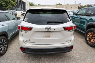 2016 Toyota HIGHLANDER XLE