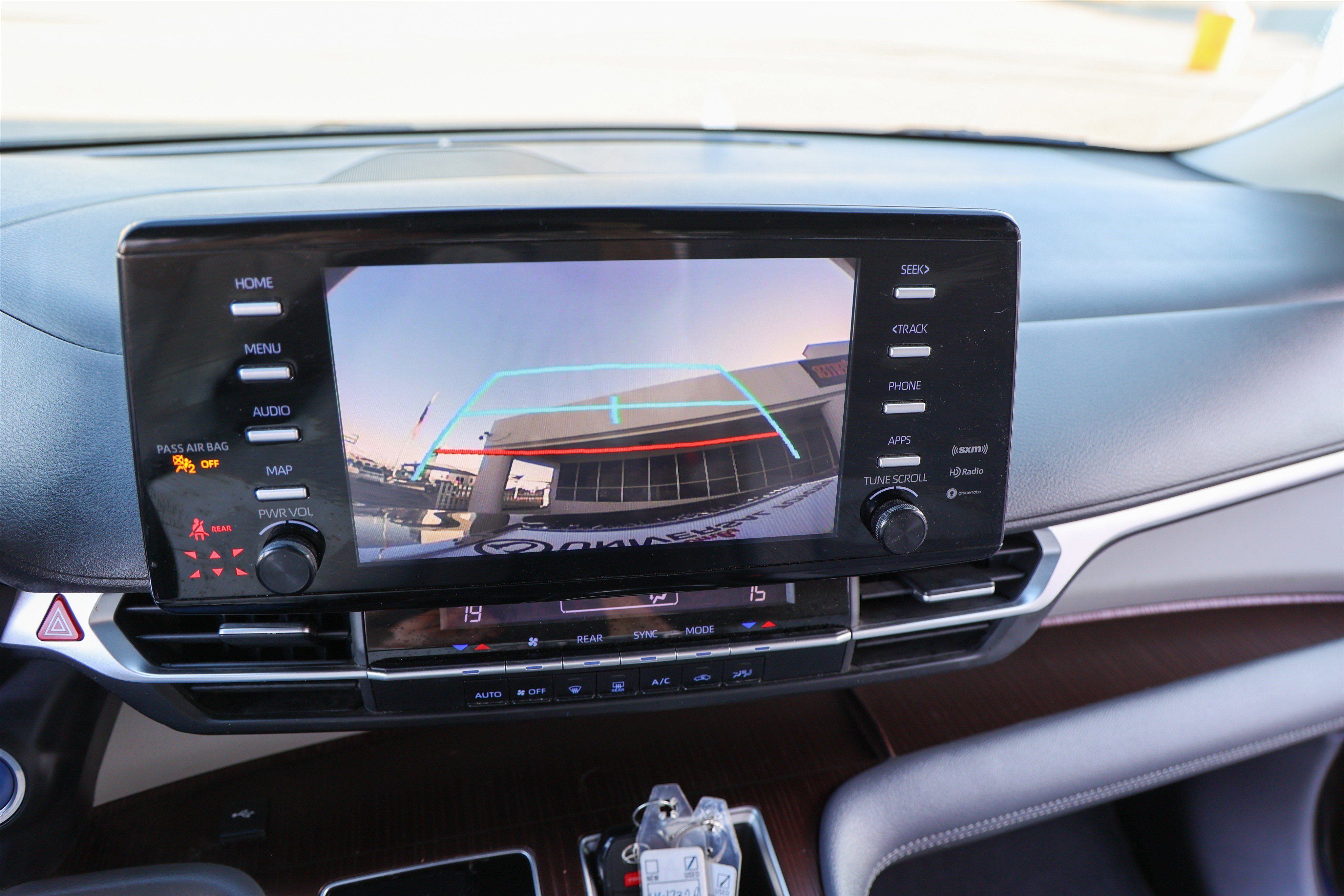 2021 Toyota SIENNA LE LE