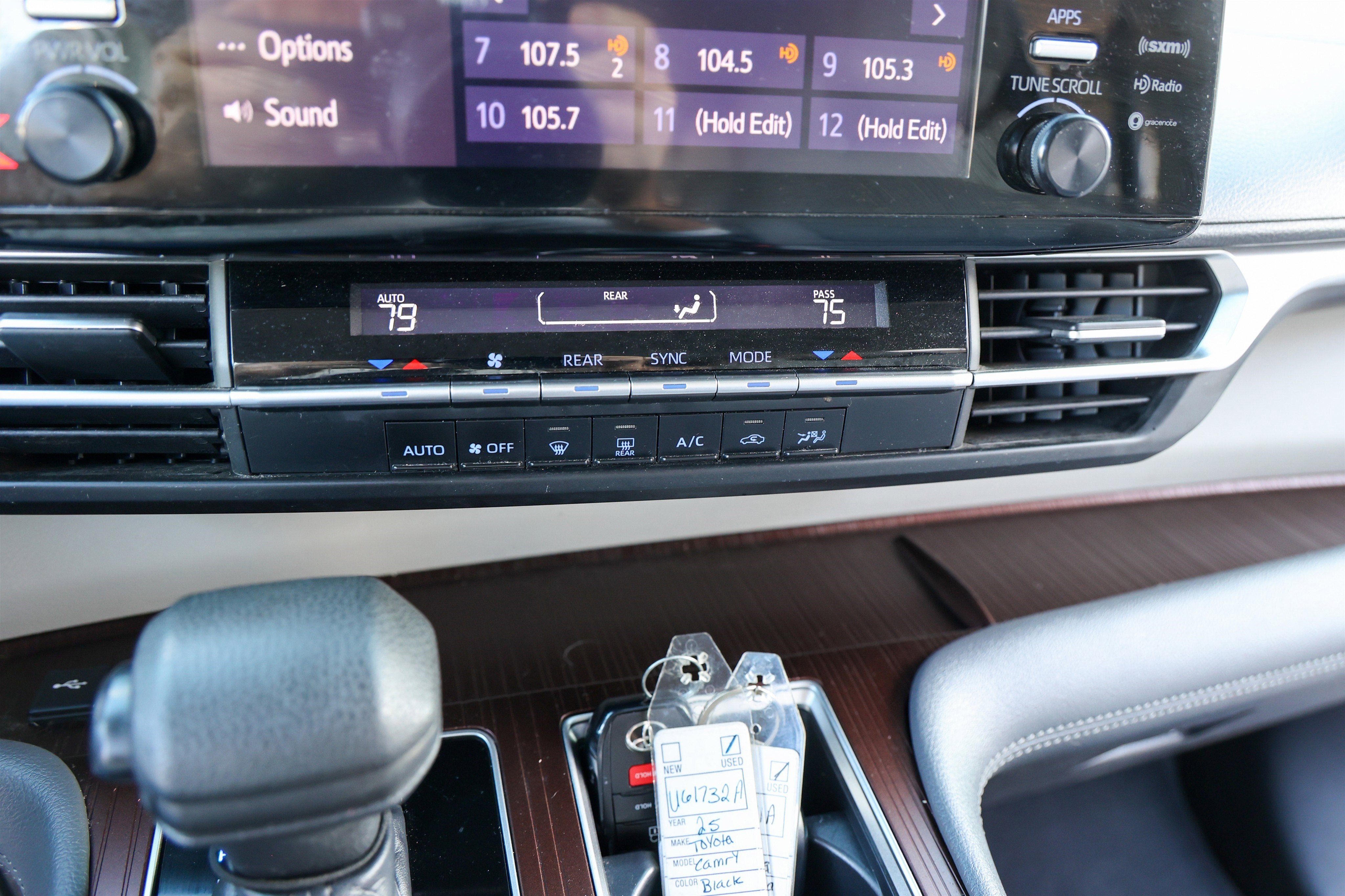 2021 Toyota SIENNA LE LE