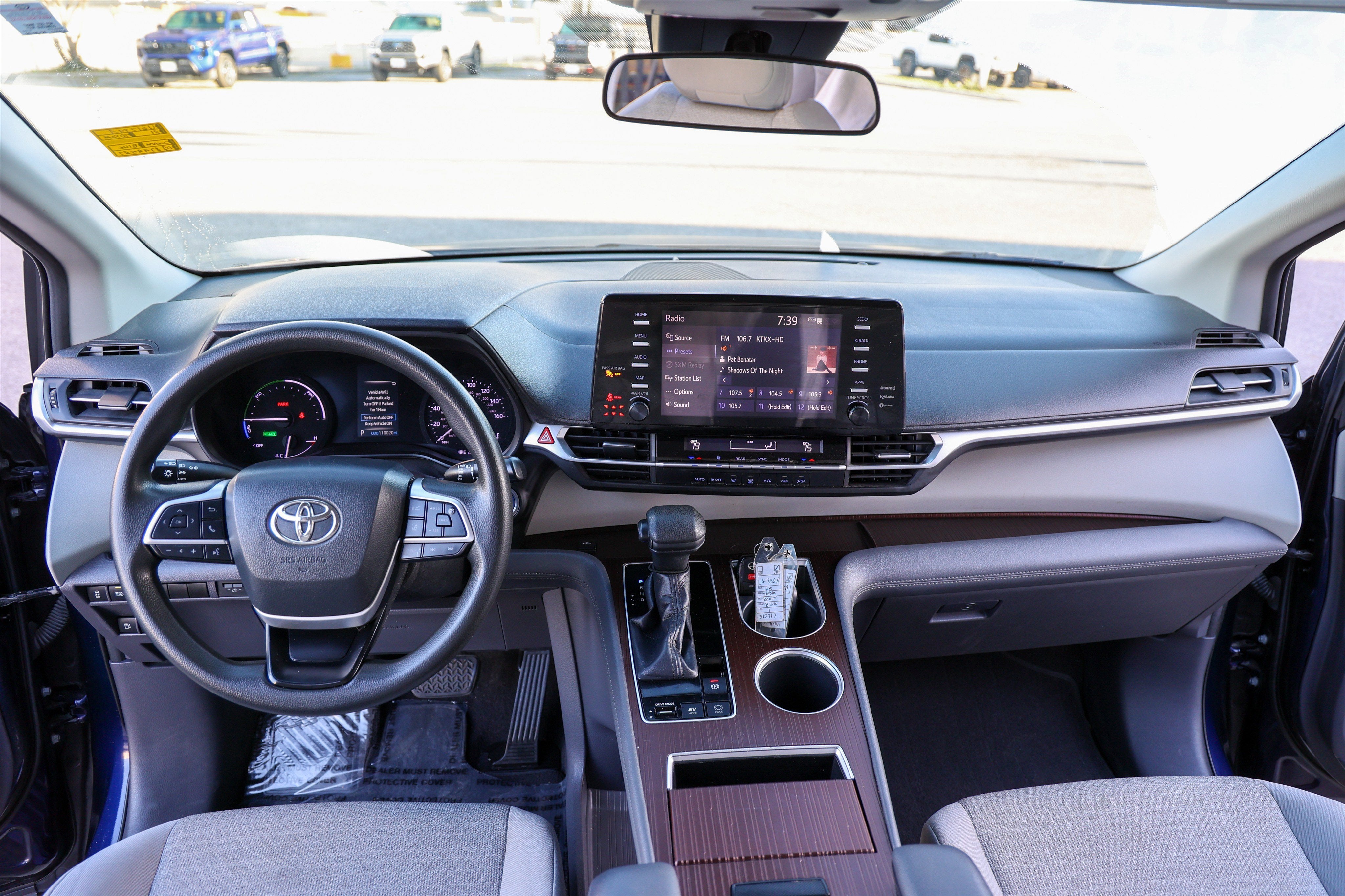 2021 Toyota SIENNA LE LE