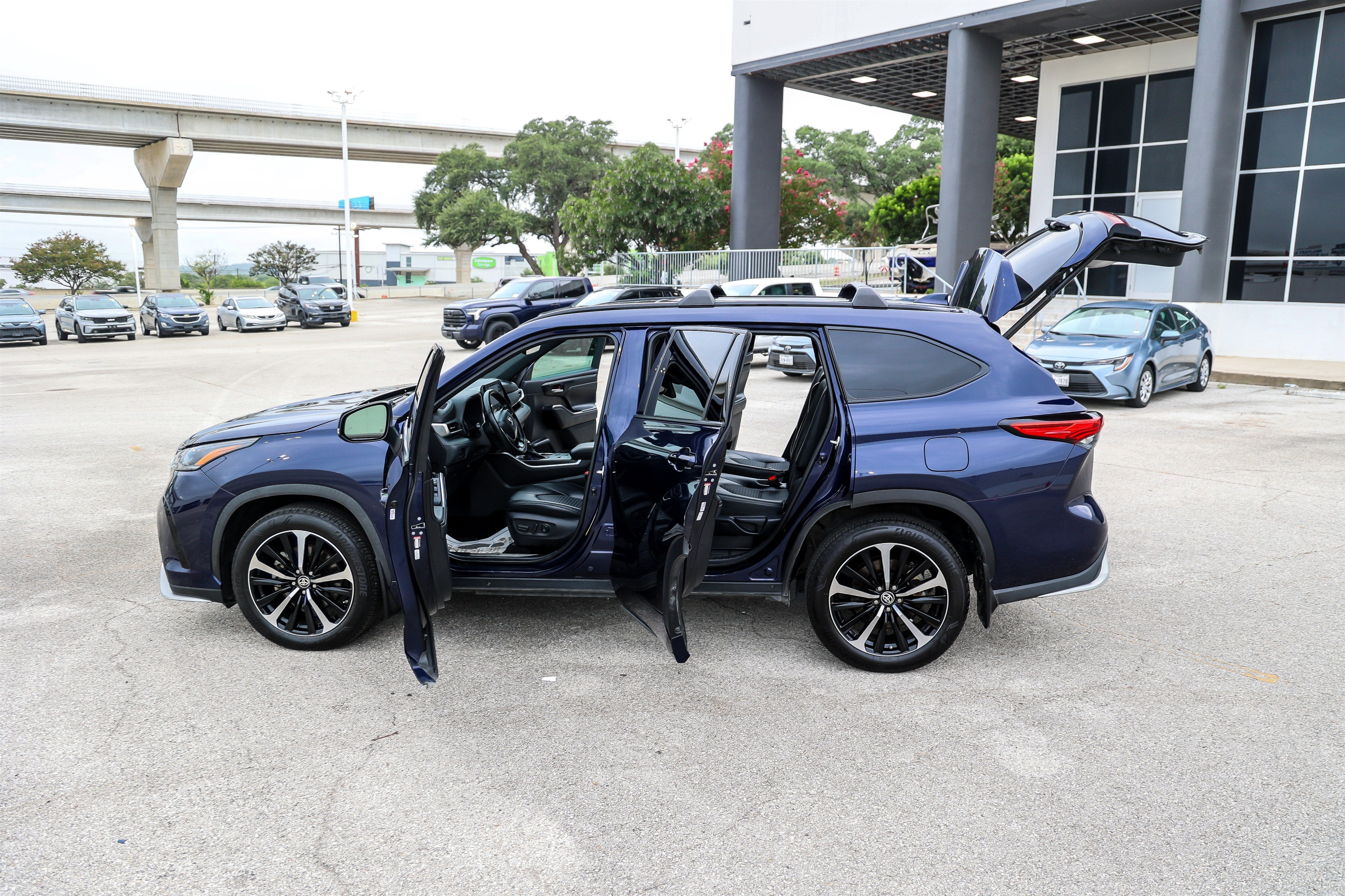 2022 Toyota Highlander XSE