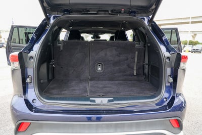 2022 Toyota Highlander XSE