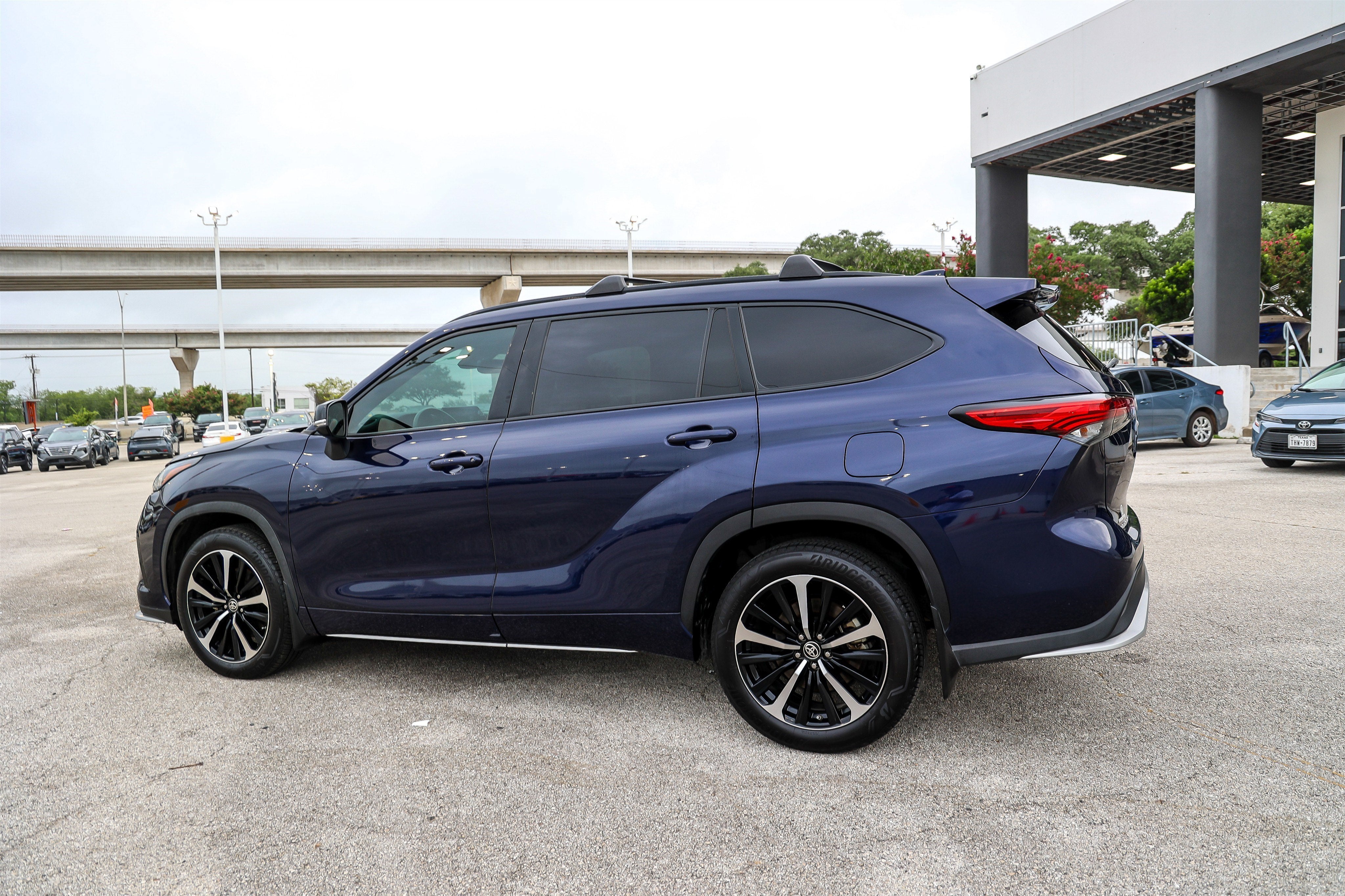 2022 Toyota Highlander XSE