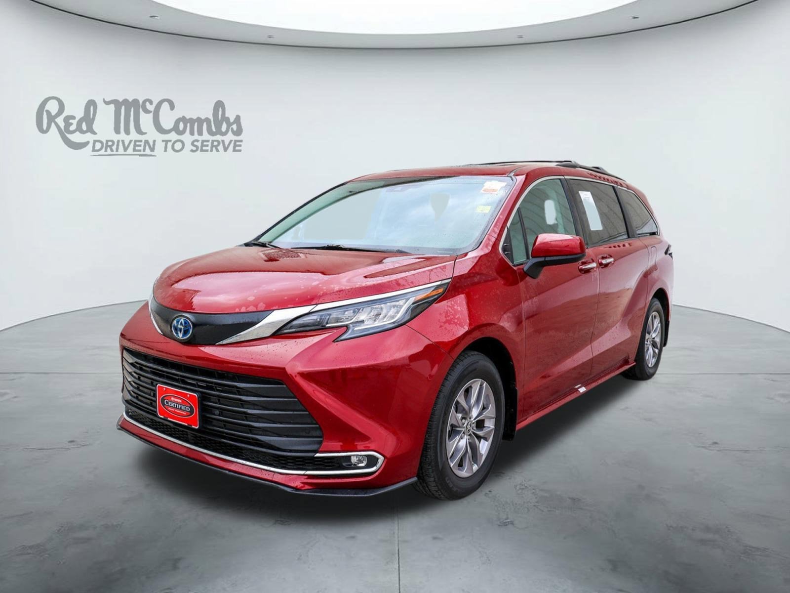 2022 Toyota SIENNA XLE XLE