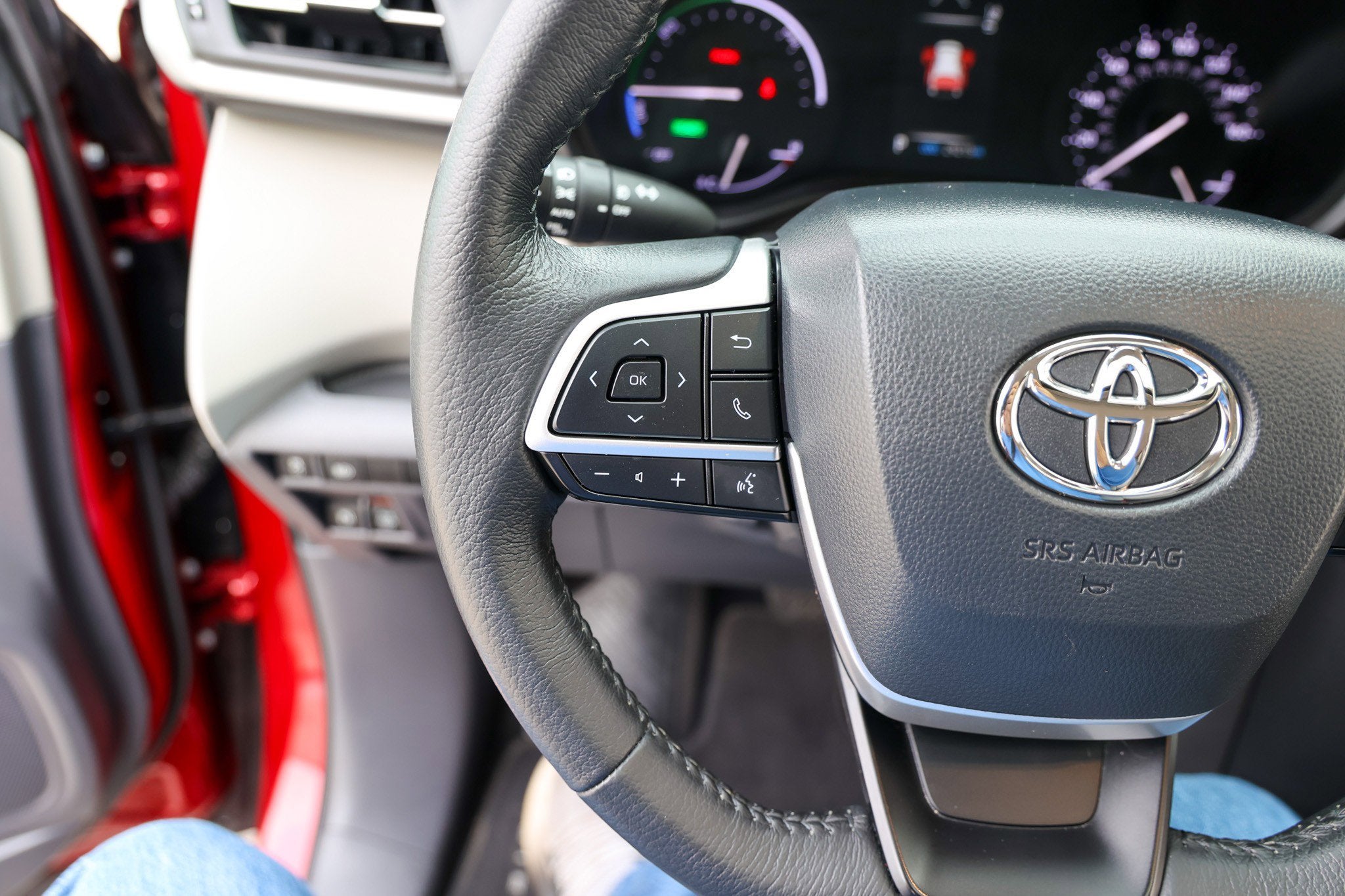 2022 Toyota SIENNA XLE XLE