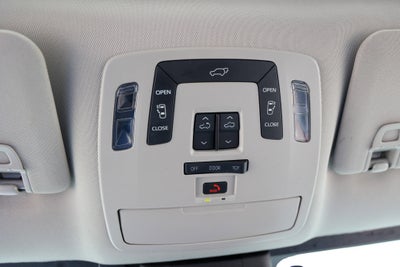 2022 Toyota SIENNA XLE XLE