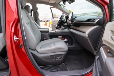 2022 Toyota SIENNA XLE XLE