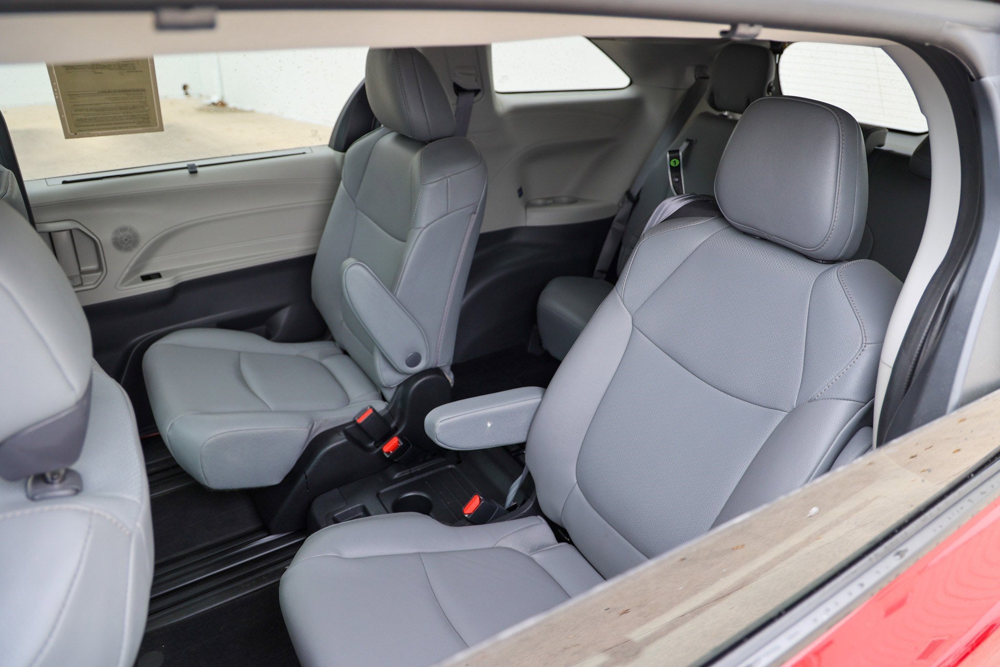 2022 Toyota SIENNA XLE XLE