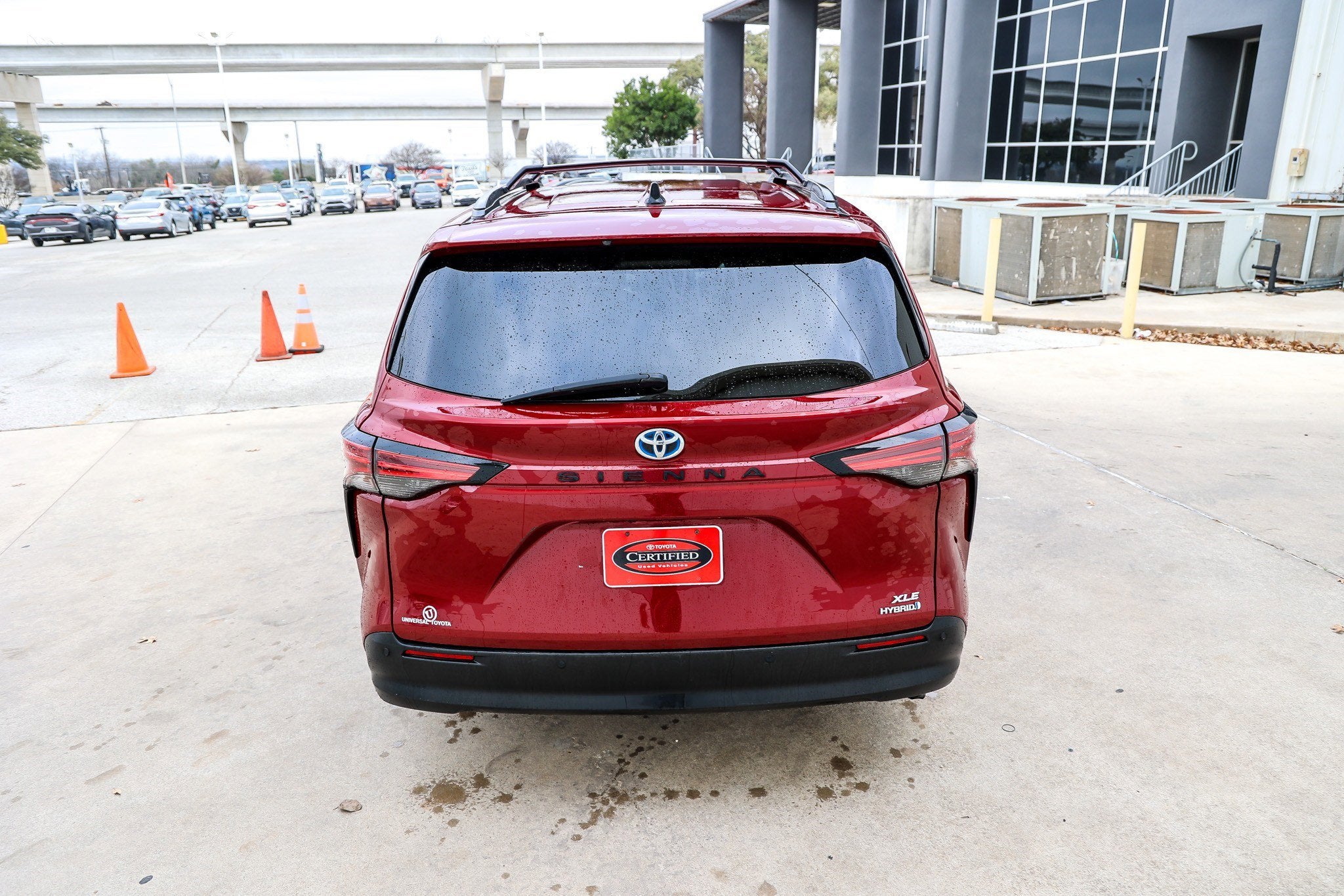 2022 Toyota SIENNA XLE XLE