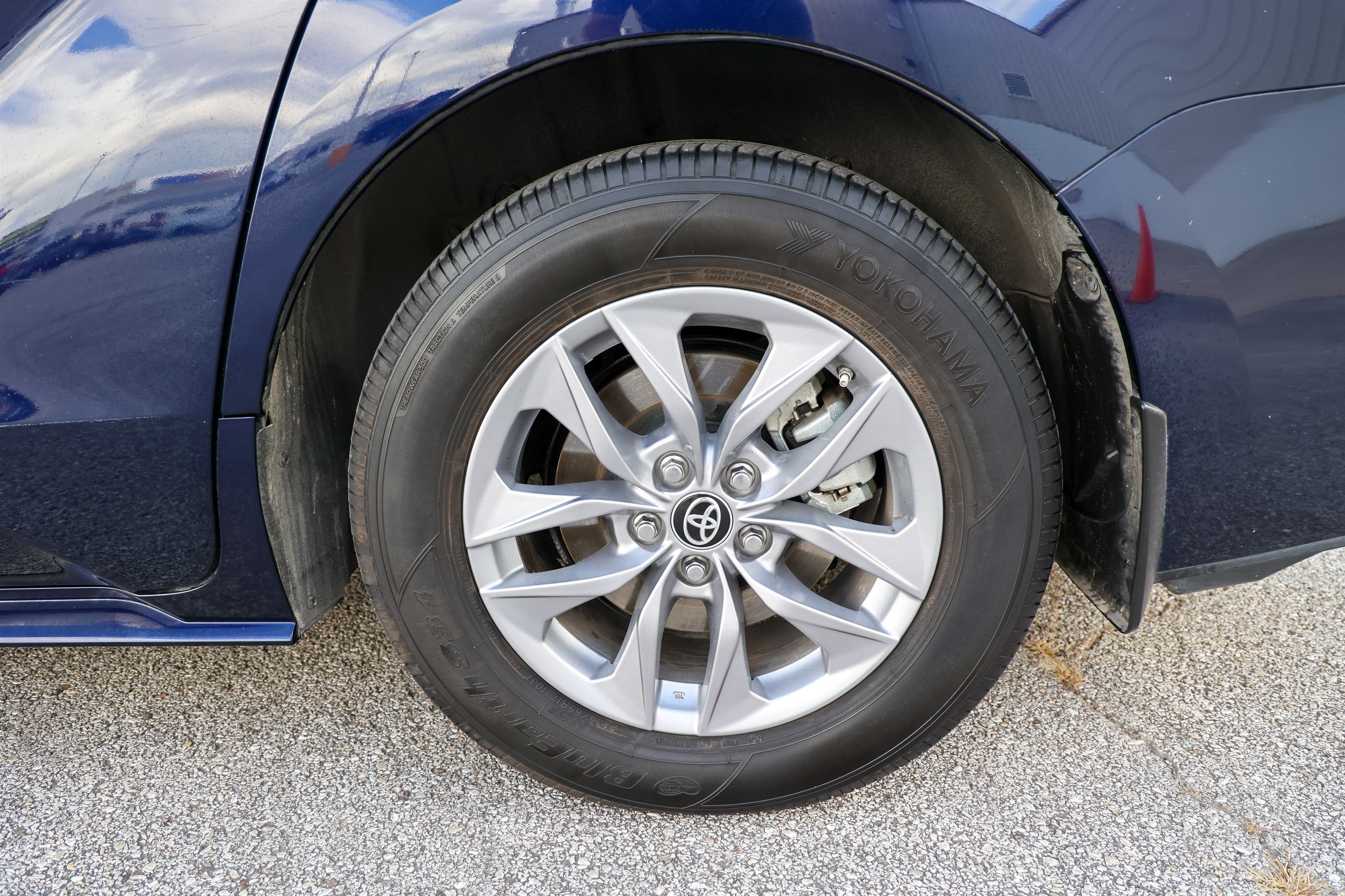 2024 Toyota Sienna XLE