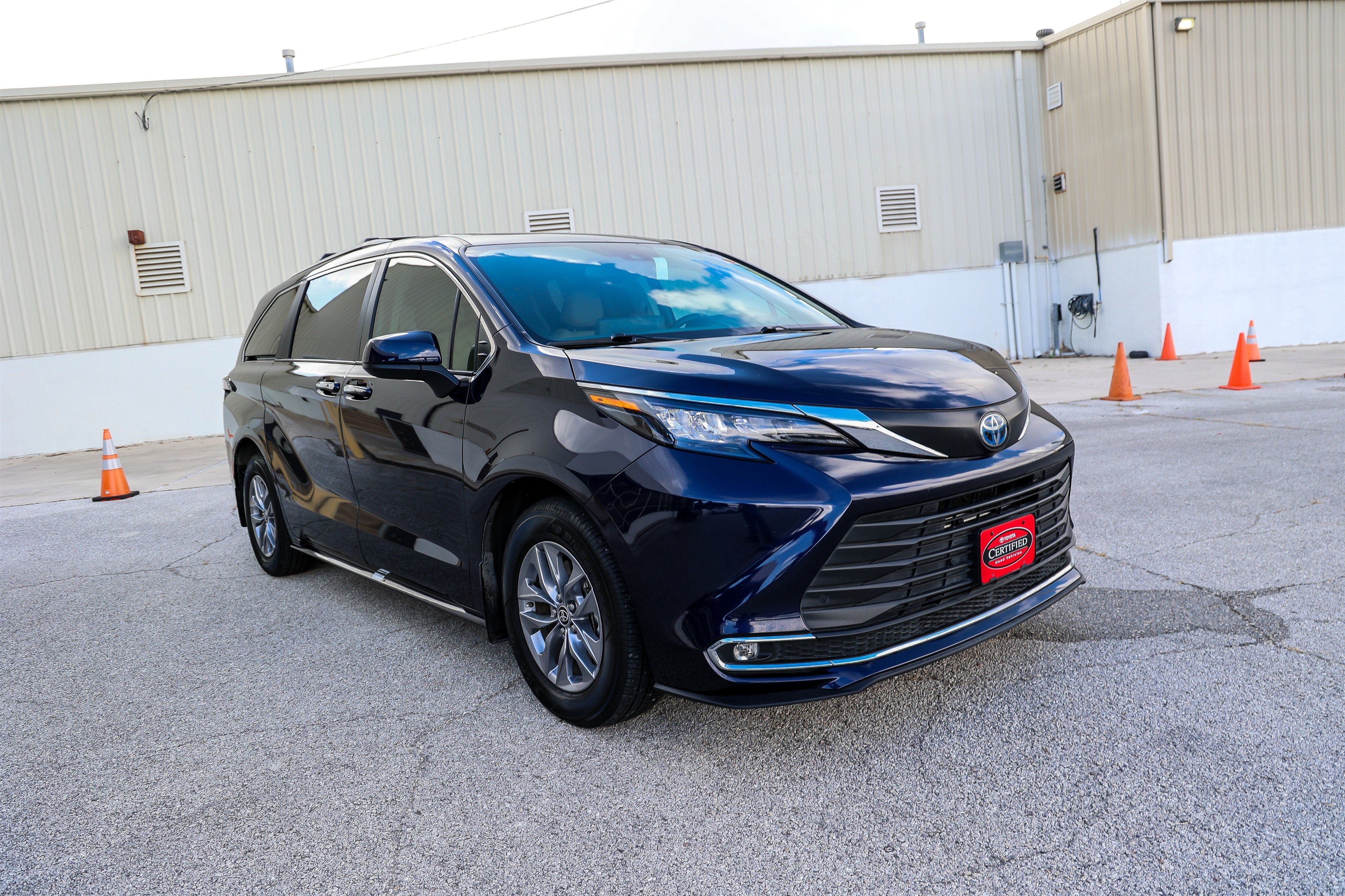 2024 Toyota Sienna XLE
