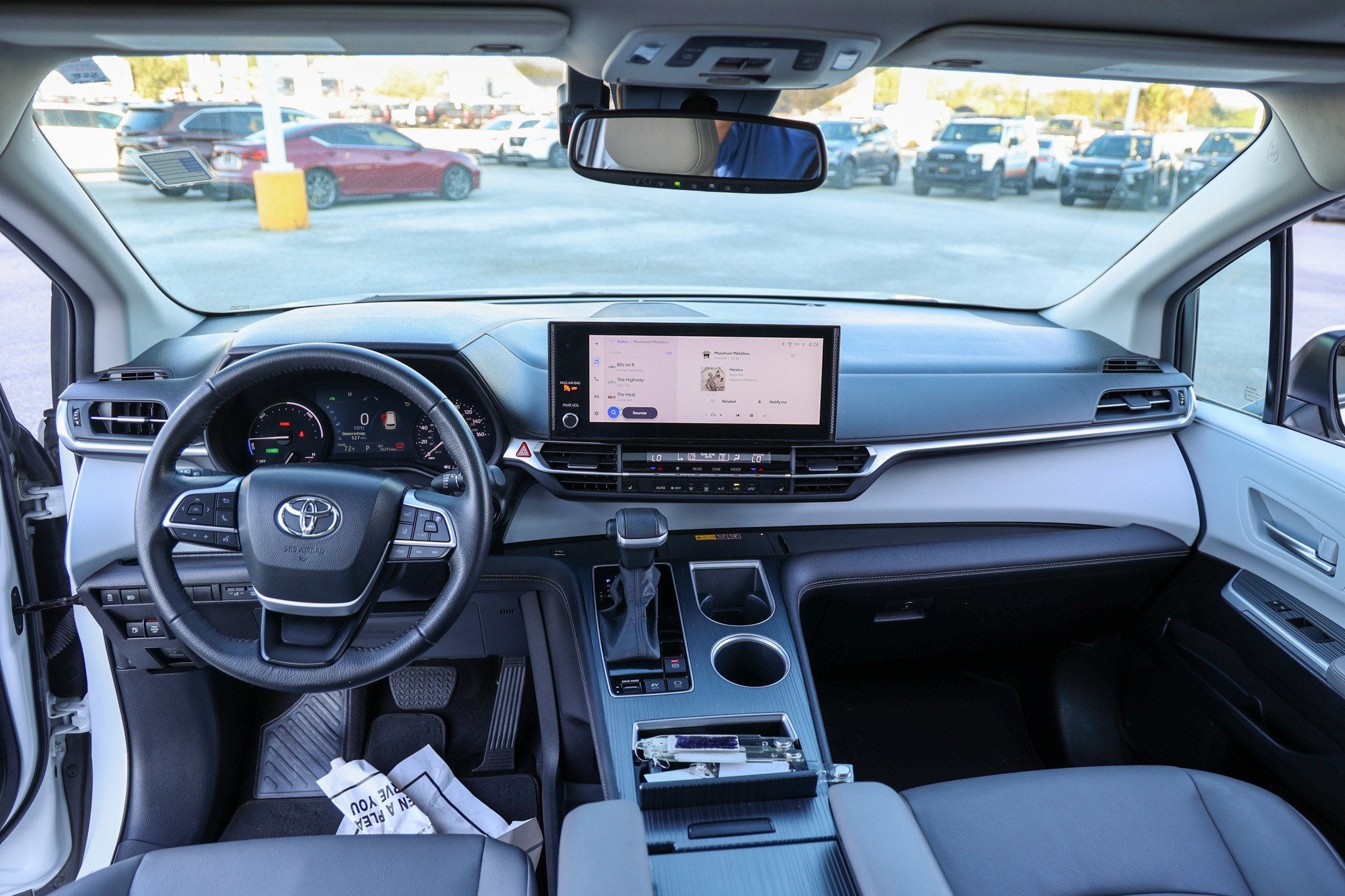 2025 Toyota Sienna XLE