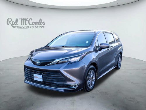 2022 Toyota Sienna XLE
