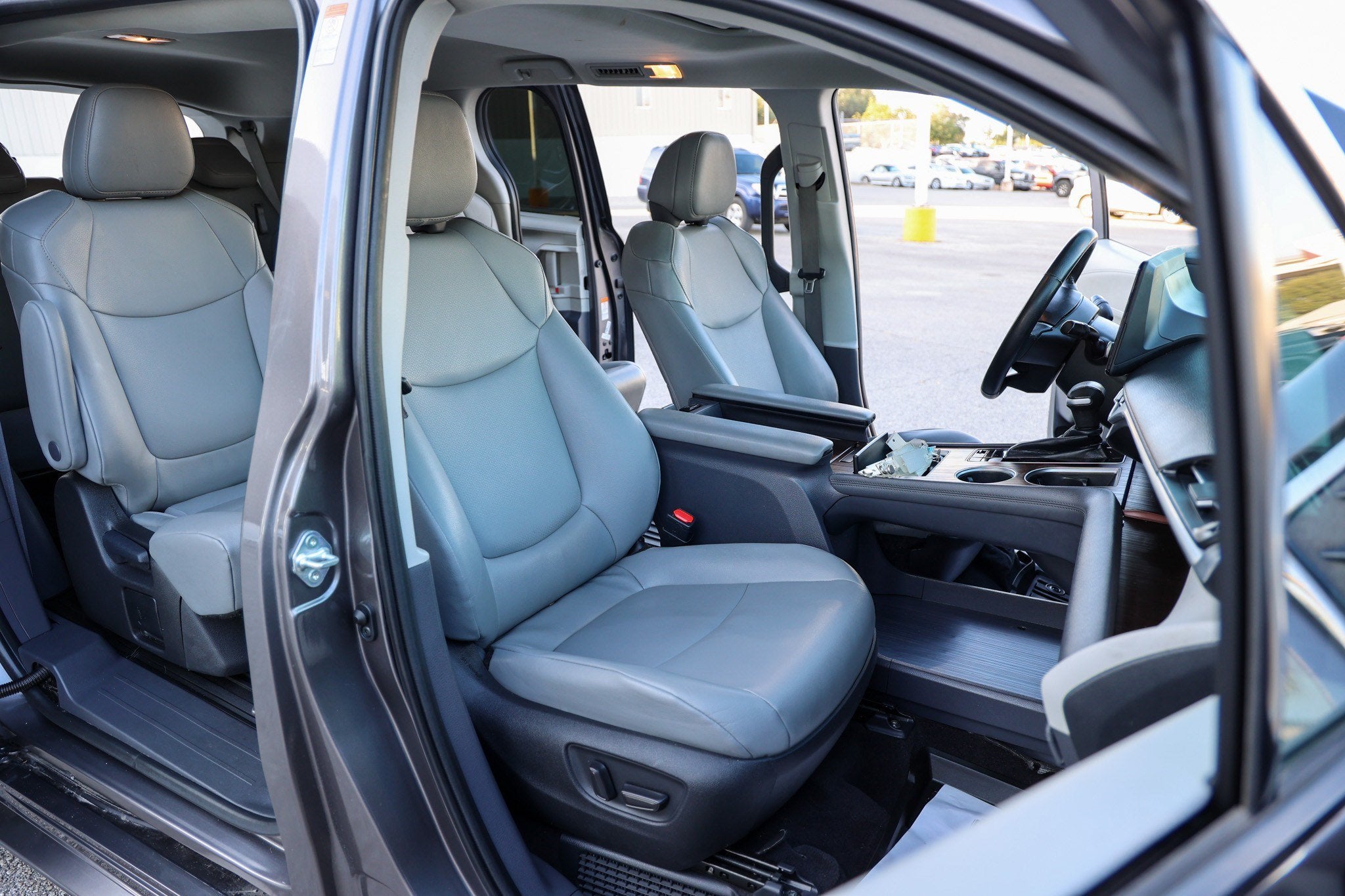 2022 Toyota Sienna XLE