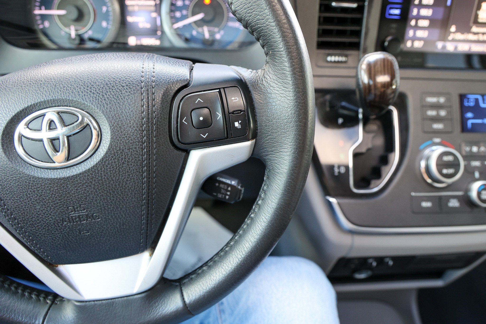 2017 Toyota Sienna XLE