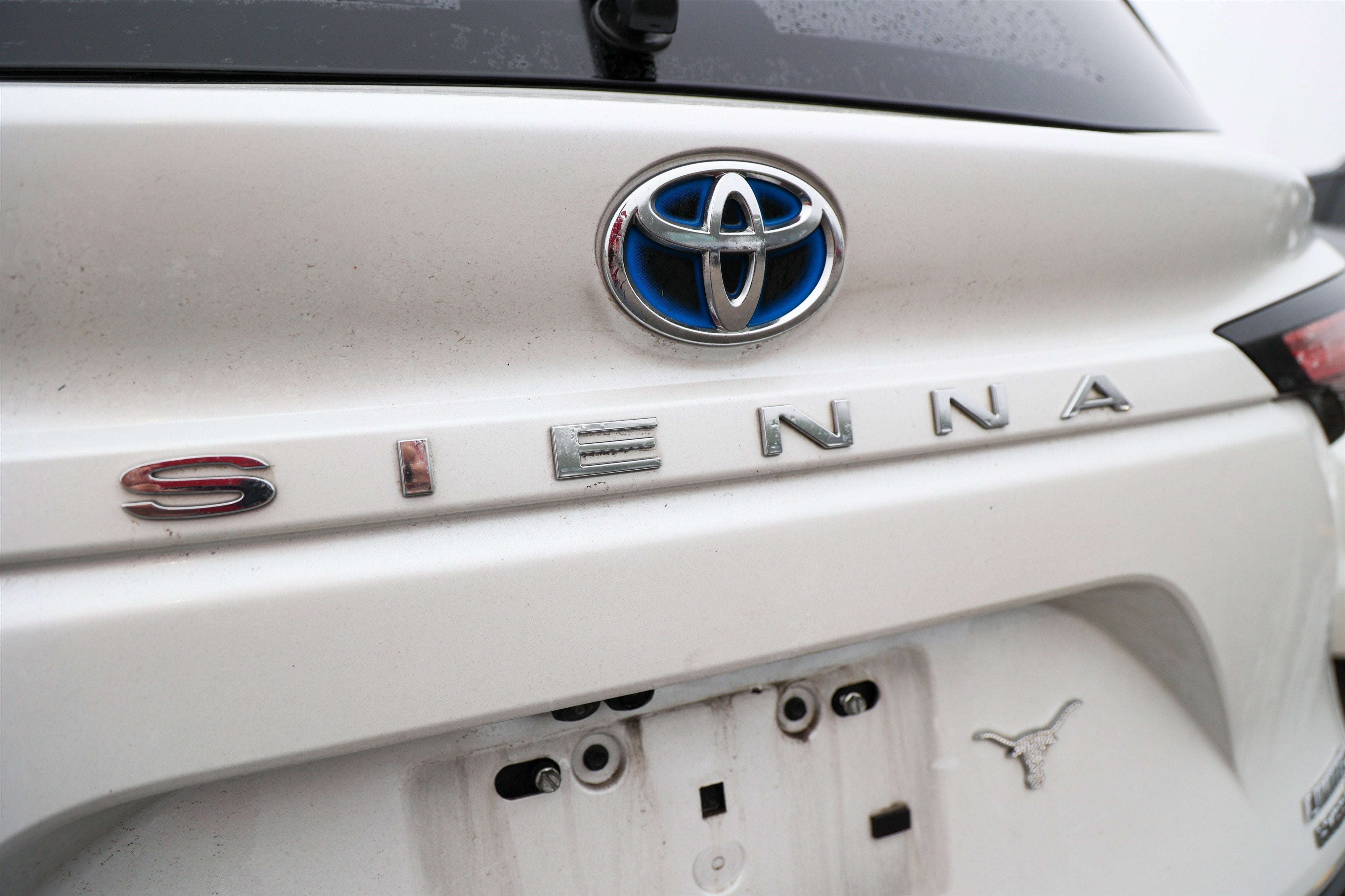 2023 Toyota SIENNA LIMITED Limited