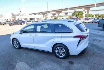 2023 Toyota SIENNA LIMITED Limited