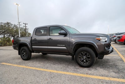 2021 Toyota TACOMA SR5 SR5