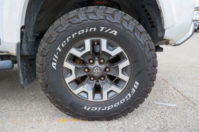 2017 Toyota TACOMA SR5 TRD Sport