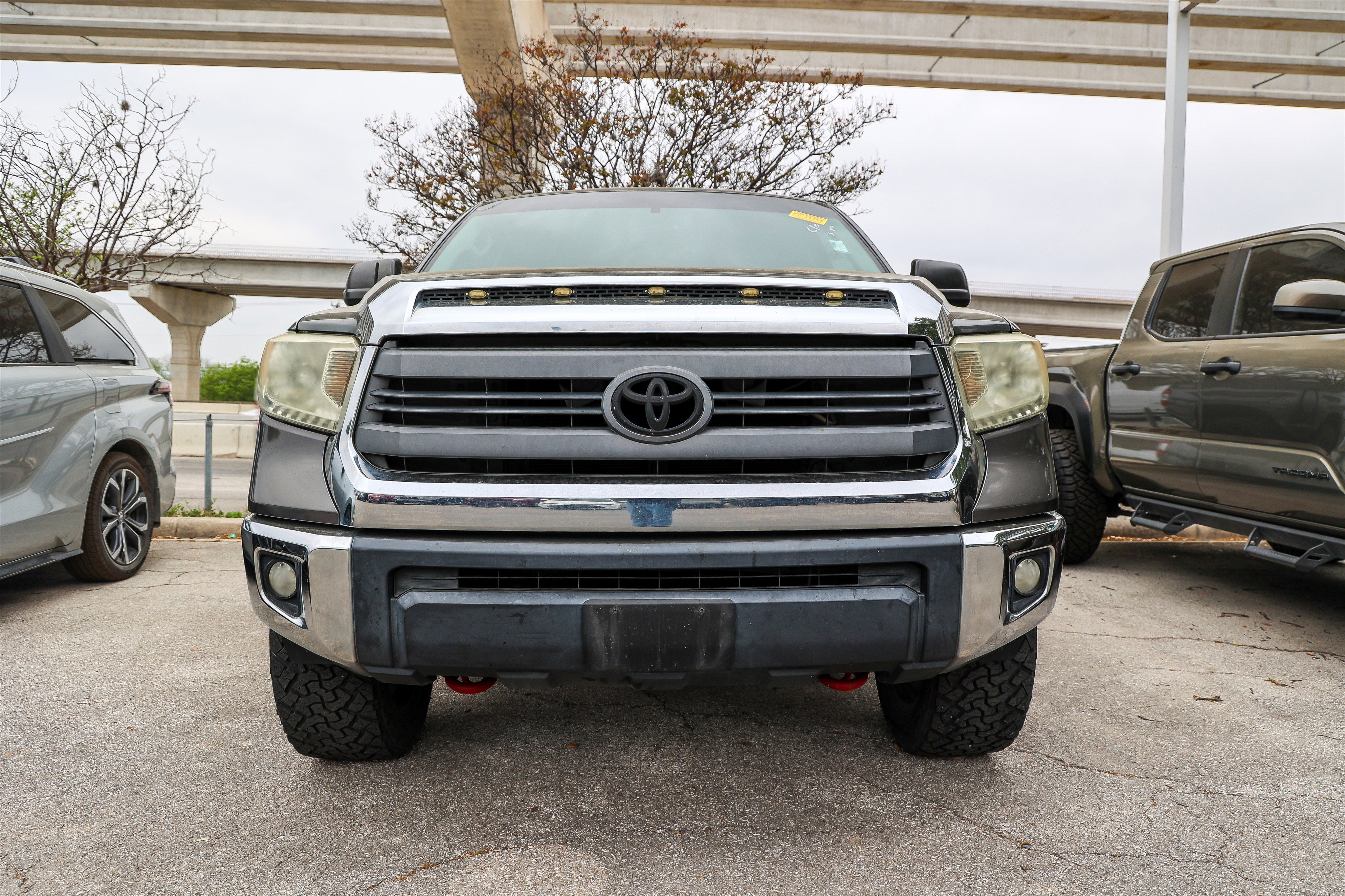 2014 Toyota TUNDRA 4X2 SR5