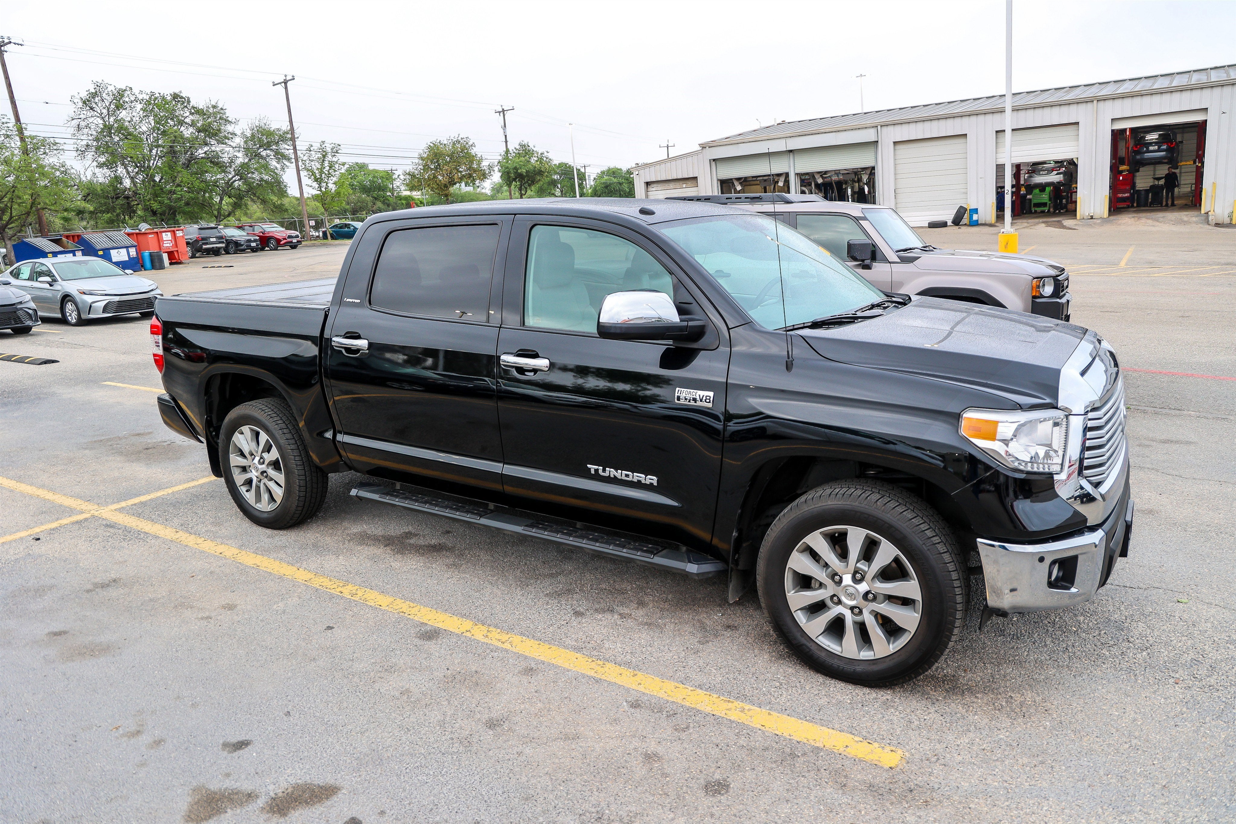 2017 Toyota TUNDRA 4X2 Limited
